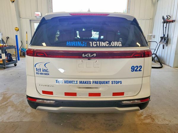 2024 KIA CARNIVAL LX, LX Seat Package