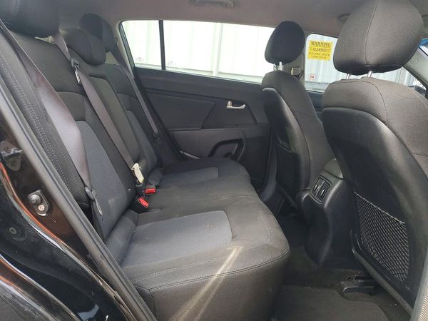 2016 KIA SPORTAGE LX w/Popular Pkg