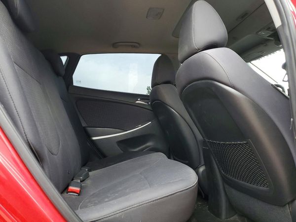 2013 HYUNDAI ACCENT GLS Premium/ SE