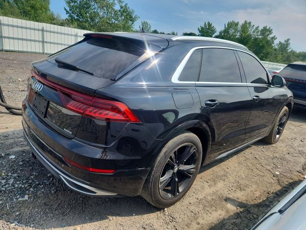 2019 AUDI Q8 Premium