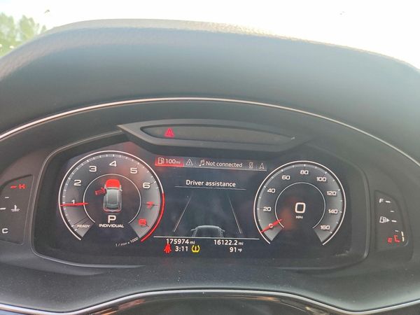 2019 AUDI Q8 Premium