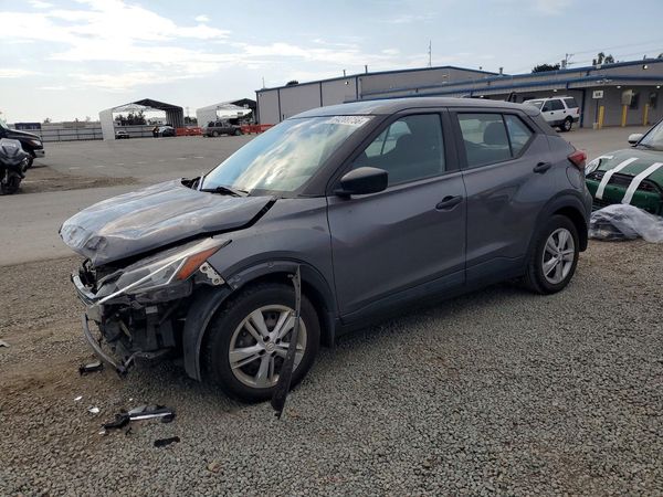 2022 NISSAN KICKS S