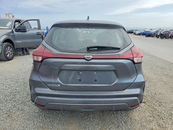 2022 NISSAN KICKS S
