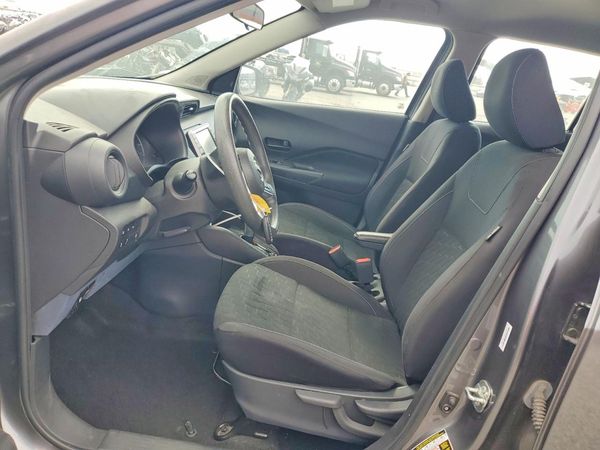 2022 NISSAN KICKS S