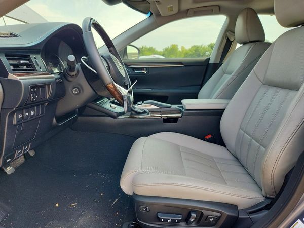 2017 LEXUS ES 350