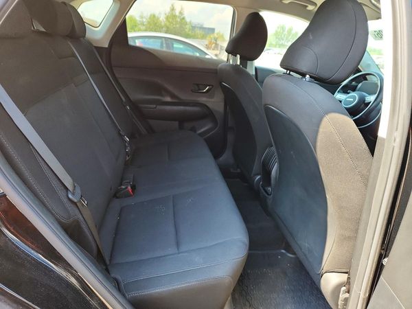 2024 HYUNDAI KONA SE