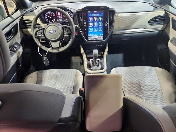 2025 SUBARU FORESTER Premium Base