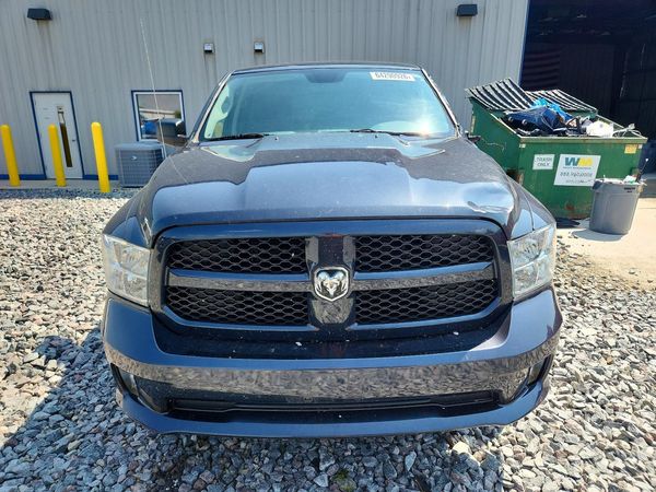2018 RAM 1500 ST