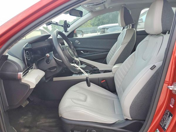 2022 HYUNDAI ELANTRA