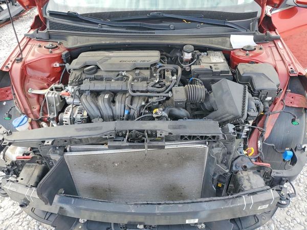 2022 HYUNDAI ELANTRA