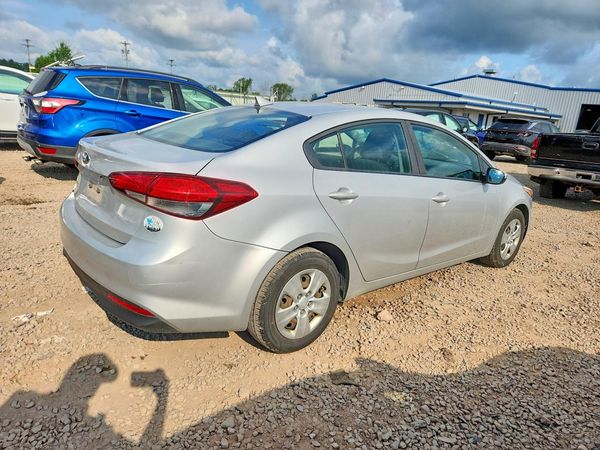 2017 KIA FORTE LX Base