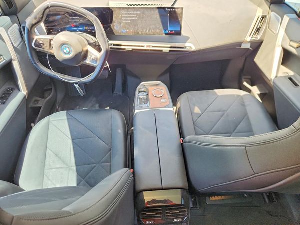 2024 BMW IX xDrive50