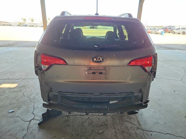 2014 KIA SORENTO Base/ LX