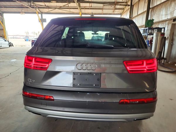 2019 AUDI Q7