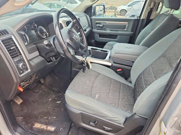 2016 RAM 1500 SLT