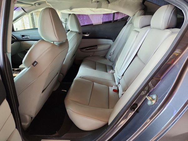 2017 ACURA TLX