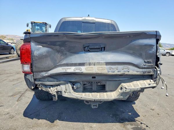 2022 TOYOTA TACOMA SR5