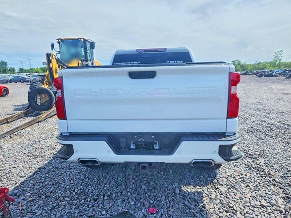 2021 CHEVROLET SILVERADO RST