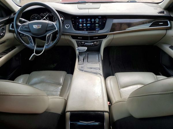 2017 CADILLAC CT6 Luxury