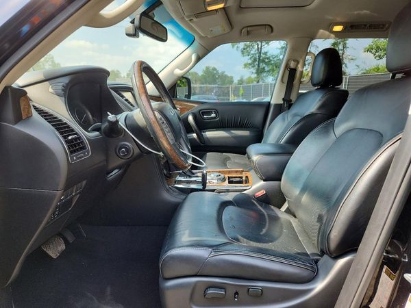 2017 INFINITI QX80