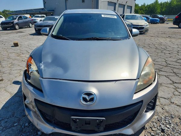 2013 MAZDA 3 SV/Base