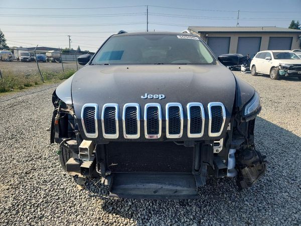 2016 JEEP CHEROKEE LATITUDE 4X4