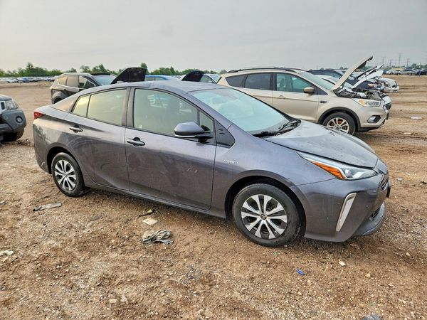 2020 TOYOTA PRIUS