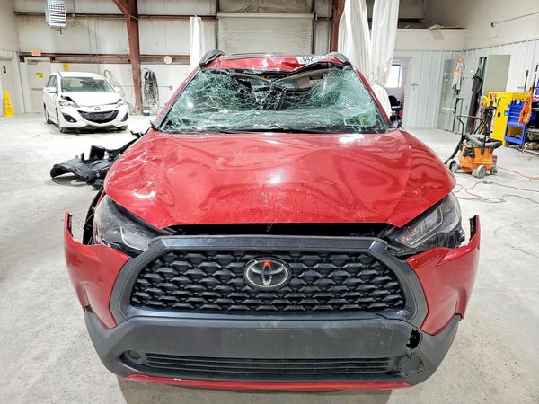 2023 TOYOTA COROLLA CROSS LE