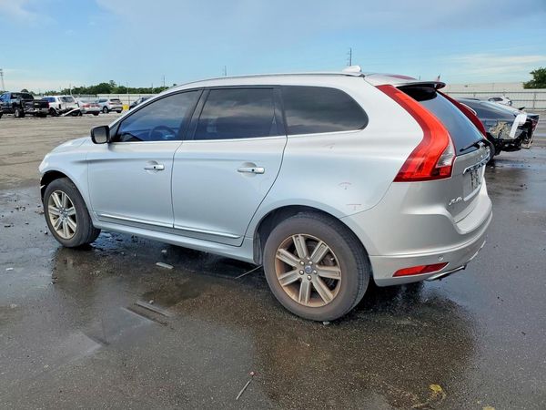 2016 VOLVO XC60
