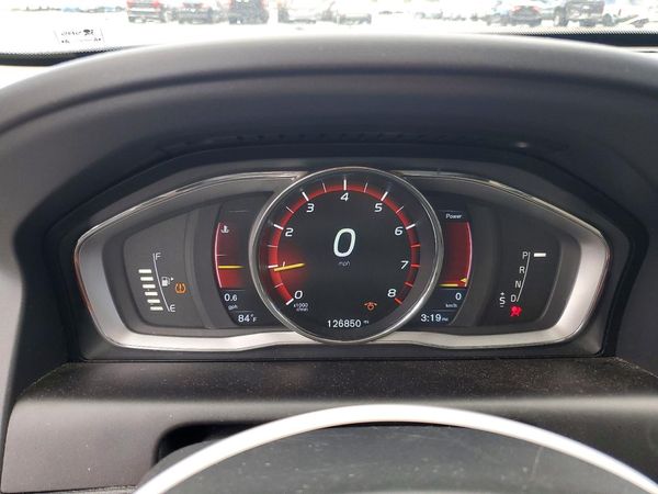 2016 VOLVO XC60