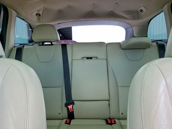 2016 VOLVO XC60