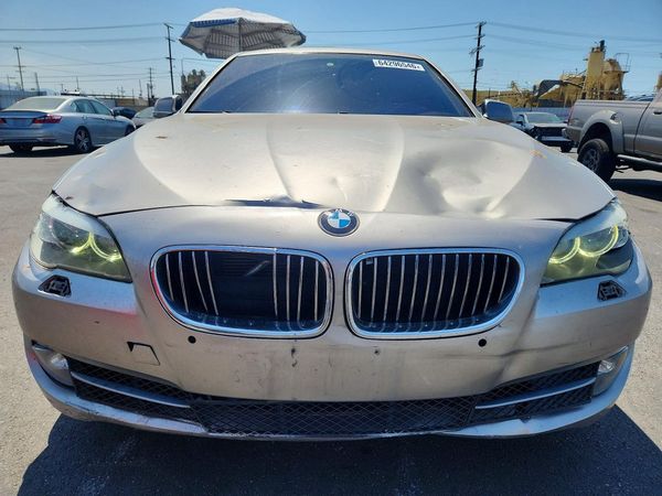 2012 BMW 528