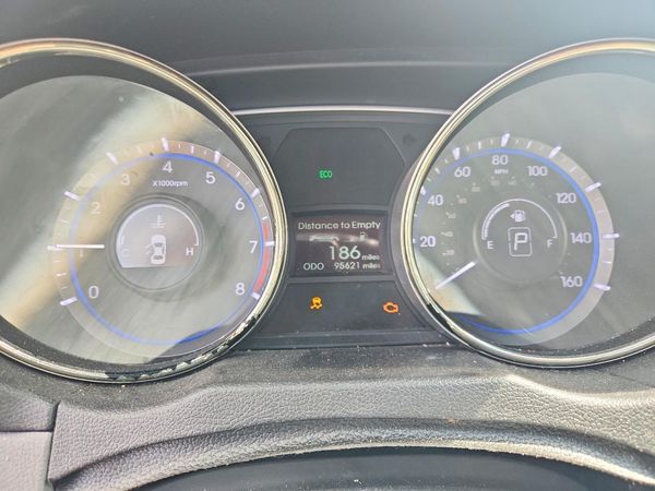2013 HYUNDAI SONATA