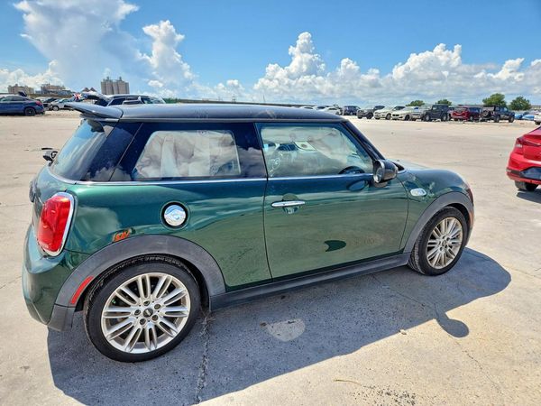2015 MINI COOPER