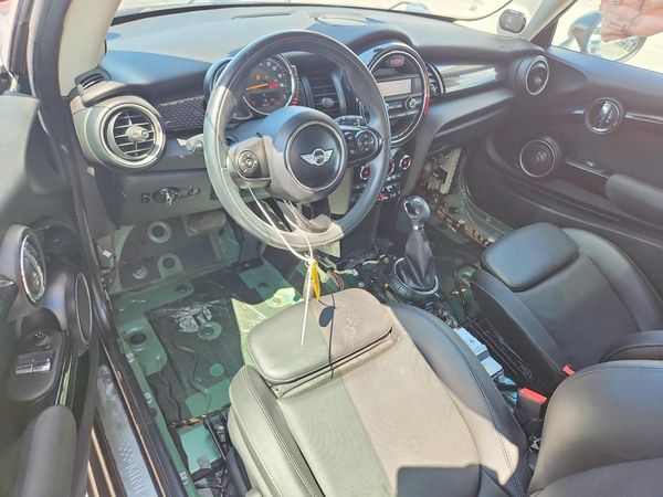 2015 MINI COOPER