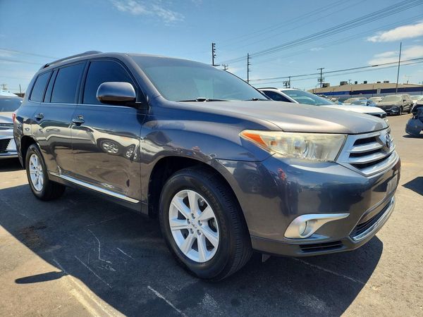 2012 TOYOTA HIGHLANDER Base/Hybrid — Passenger 3/4