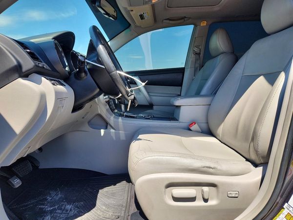 2012 TOYOTA HIGHLANDER Base/Hybrid — DENT