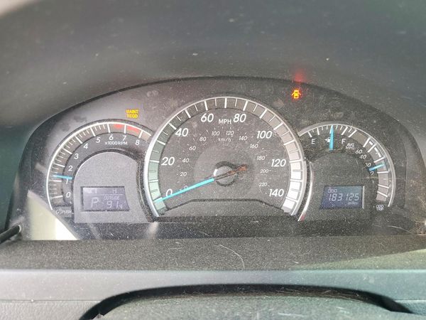 2014 TOYOTA CAMRY