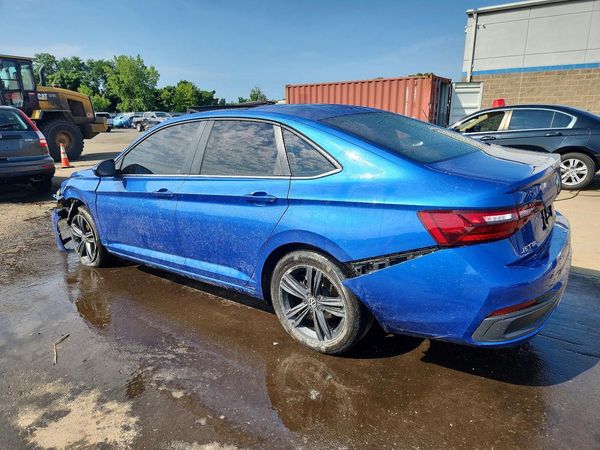 2022 VOLKSWAGEN JETTA SE w/ Sunroof — DSRA