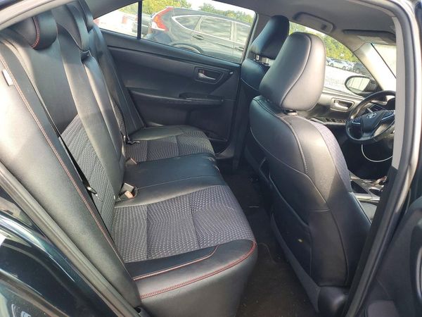 2015 TOYOTA CAMRY