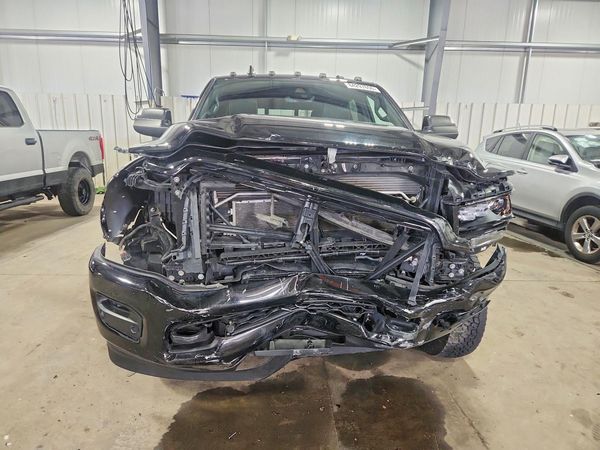 2020 RAM 3500 LIMITED MEGA CAB 4X4
