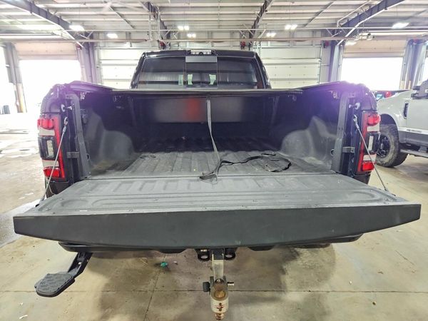 2020 RAM 3500 LIMITED MEGA CAB 4X4