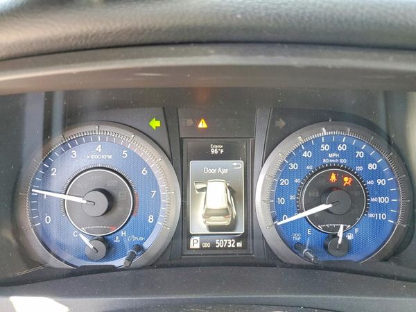 2018 TOYOTA SIENNA LE