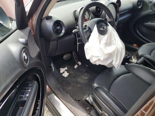 2014 MINI COOPER