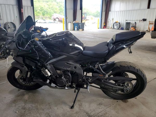 2026 KAWASAKI ZX400