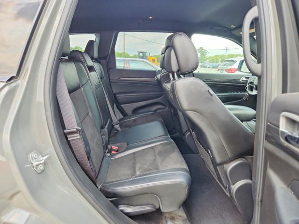 2021 JEEP GRAND CHEROKEE LAREDO 4X4