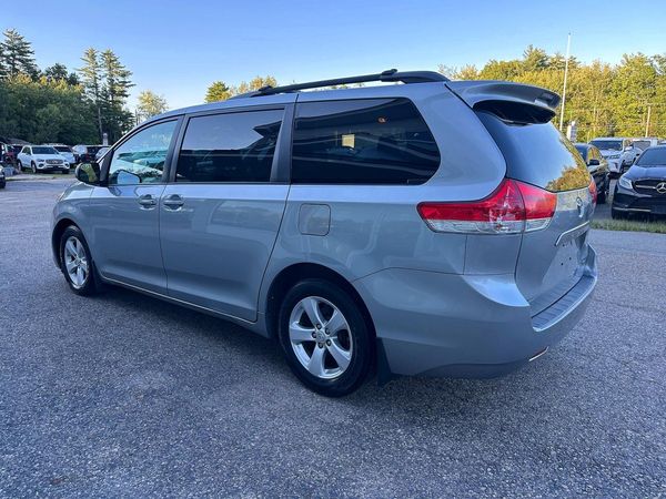 2014 TOYOTA SIENNA