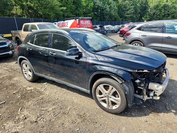 2020 MERCEDES-BENZ GLA GLA250-4M