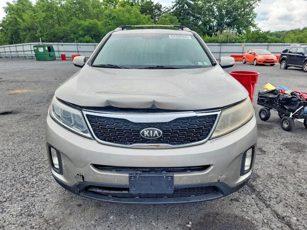 2015 KIA SORENTO GL