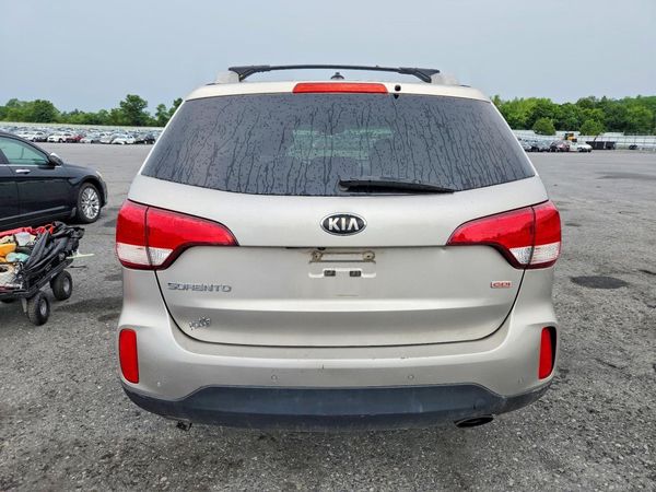 2015 KIA SORENTO GL
